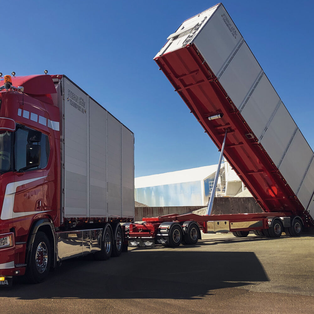 Tippbil och tippsläp